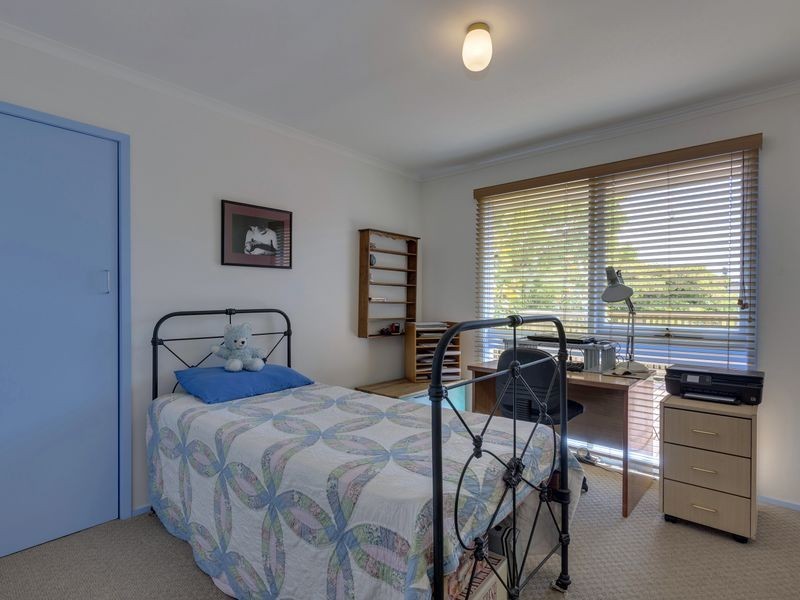 224 Roslyn Avenue, Blackmans Bay TAS 7052