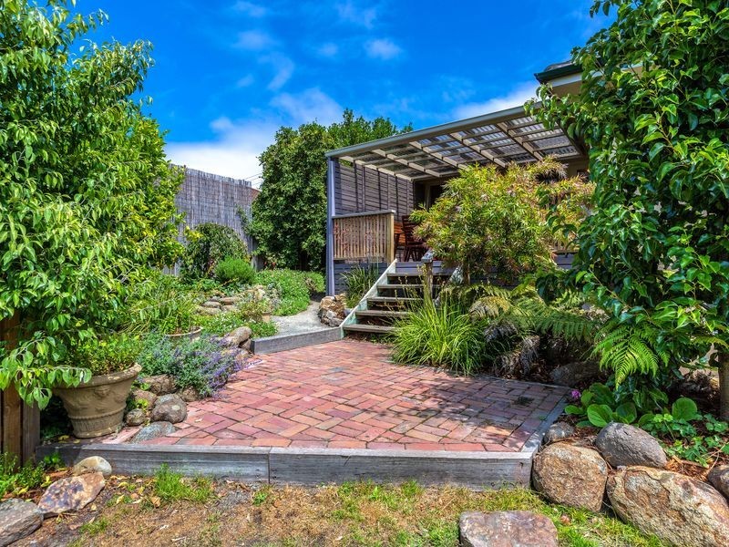 224 Roslyn Avenue, Blackmans Bay TAS 7052