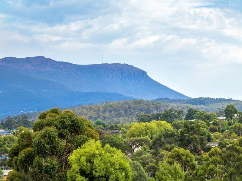 2 Ineke Drive, Kingston TAS 7050