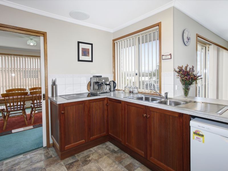 25 Adelong Drive, Kingston TAS 7050