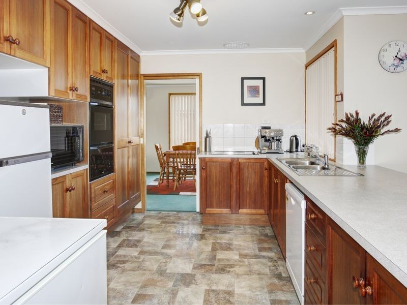 25 Adelong Drive, Kingston TAS 7050