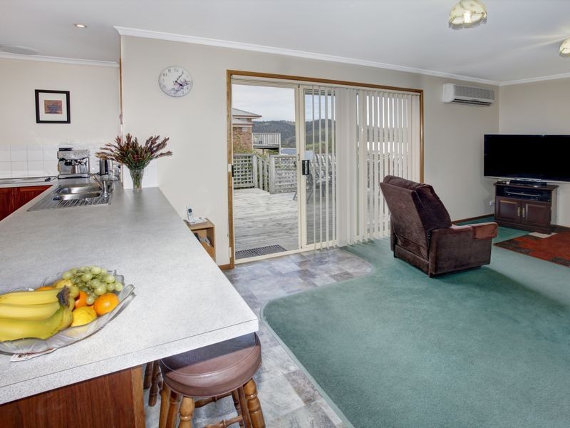 25 Adelong Drive, Kingston TAS 7050