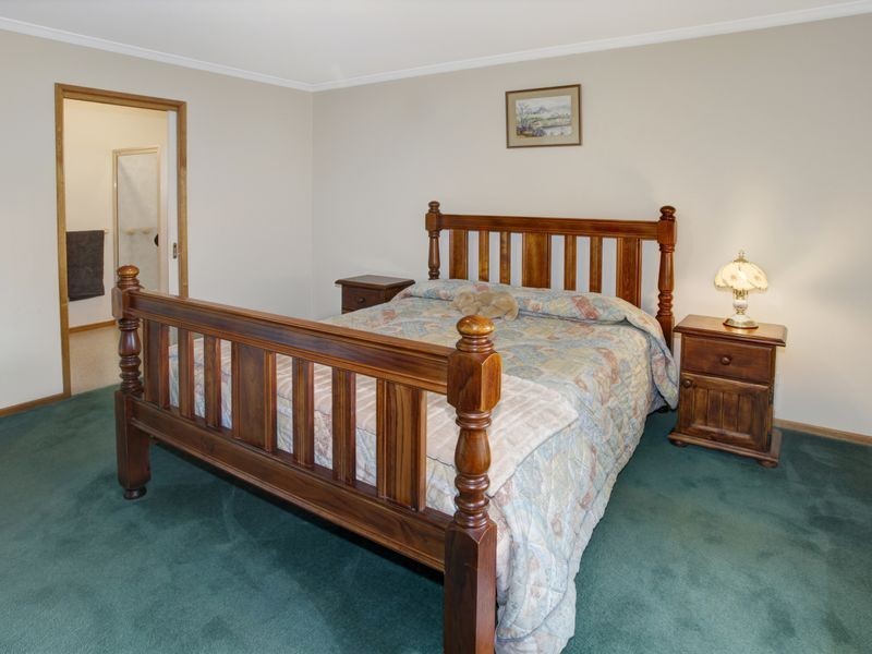 25 Adelong Drive, Kingston TAS 7050