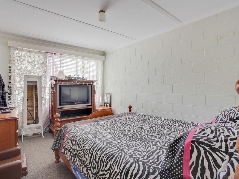 1/1 Pearsall Avenue, Blackmans Bay TAS 7052
