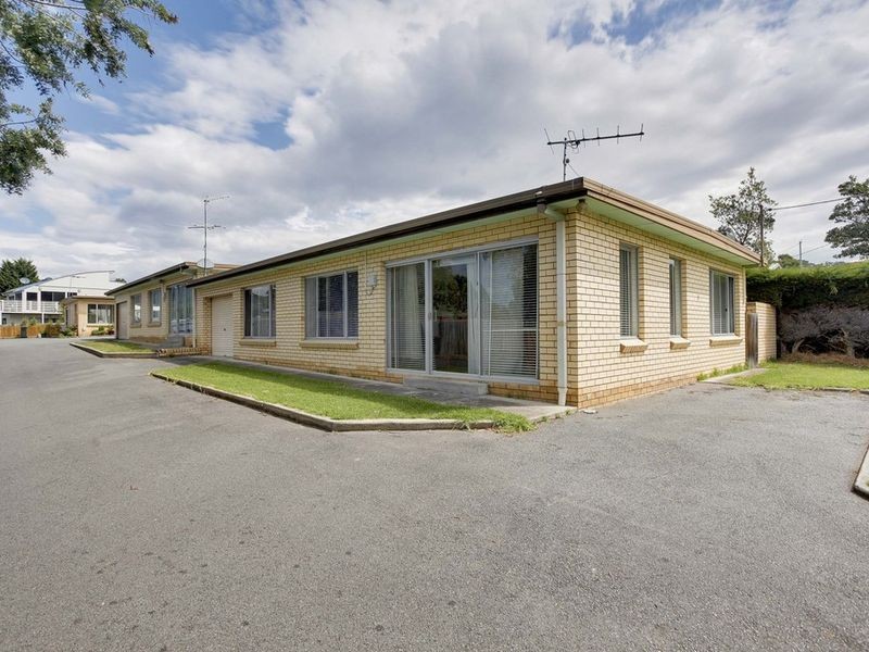 1/1 Pearsall Avenue, Blackmans Bay TAS 7052