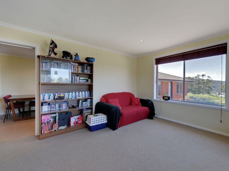 1/49 Kunama Drive, Kingston Beach TAS 7050