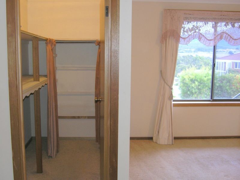 62 Village Drive, Kingston TAS 7050