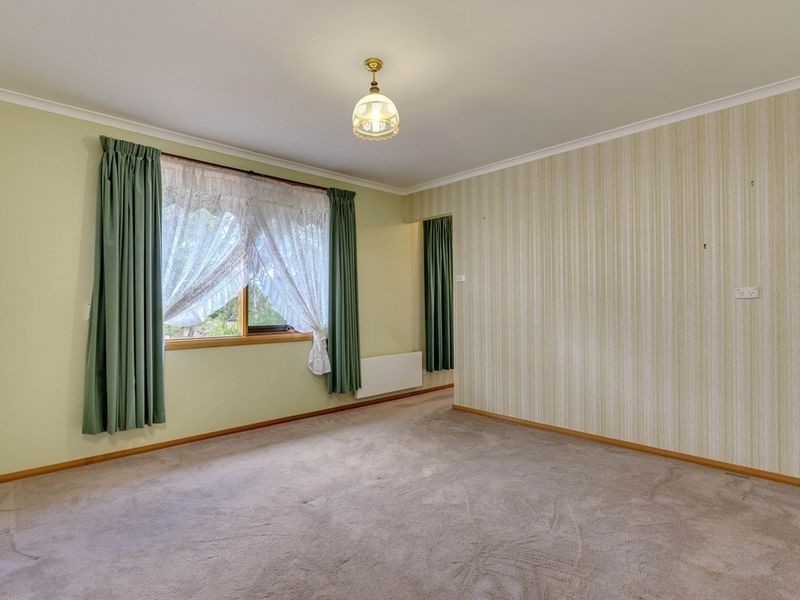 269 Redwood Road, Kingston TAS 7050