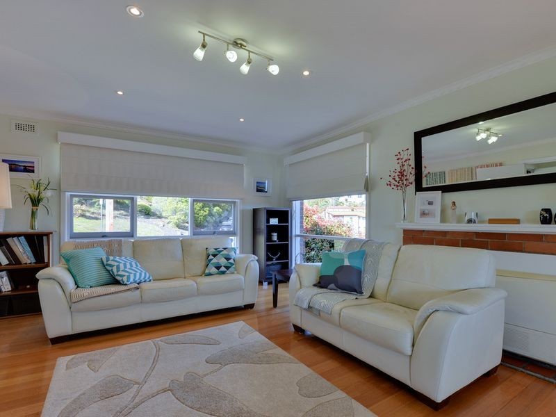 18 St Helens Street, Lindisfarne TAS 7015