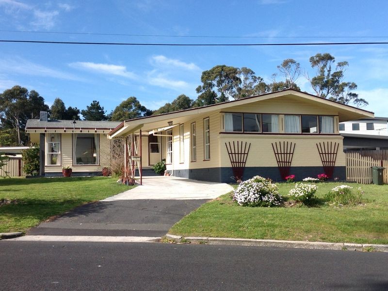 9 Kingston Heights, Kingston Beach TAS 7050