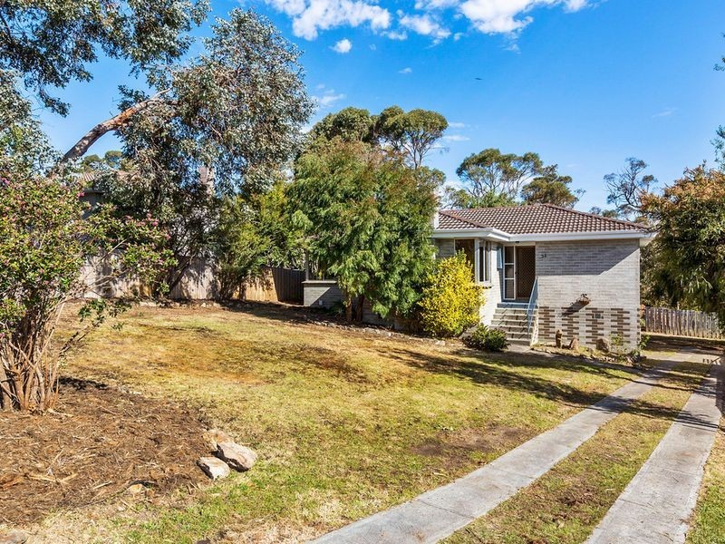 32 Waratah Street, Kingston TAS 7050