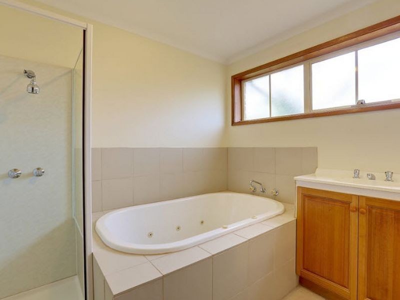 20 Nolan Crescent, Kingston TAS 7050