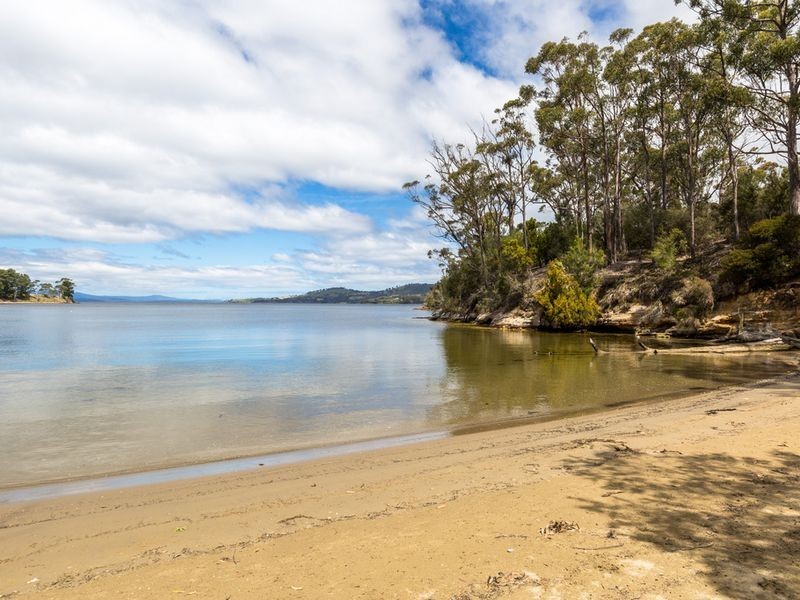 Poverty Point Cygnet Coast Road, Lymington TAS 7109