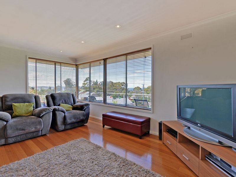 155 Roslyn Avenue, Blackmans Bay TAS 7052