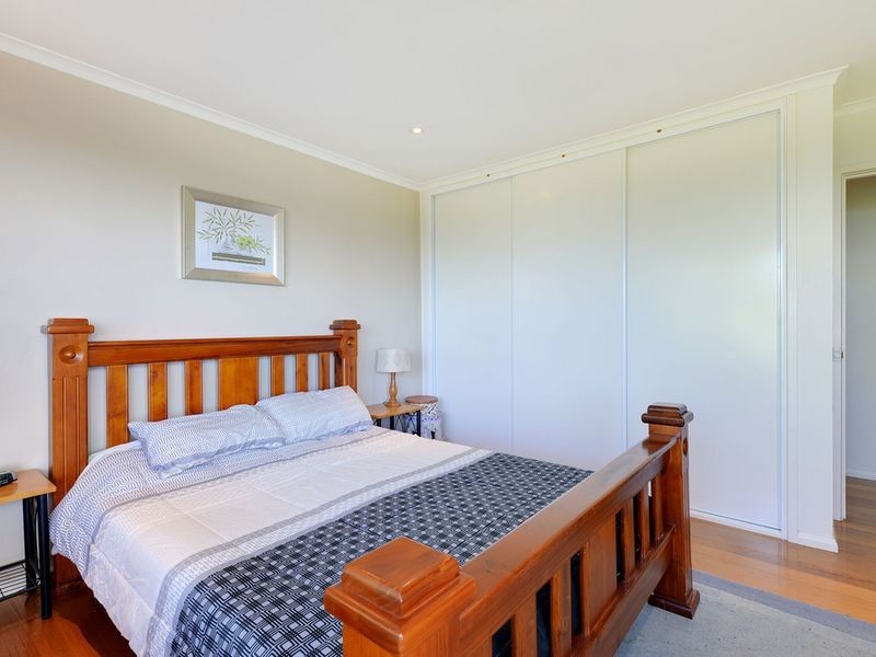 155 Roslyn Avenue, Blackmans Bay TAS 7052