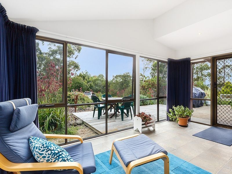 15 Cades Drive, Kingston TAS 7050