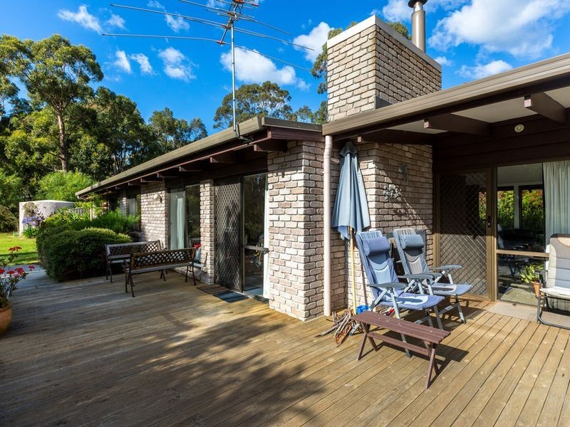 15 Cades Drive, Kingston TAS 7050