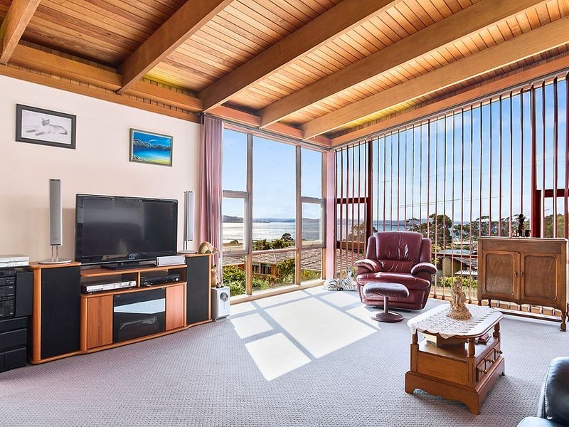 2 Kunama Drive, Kingston Beach TAS 7050