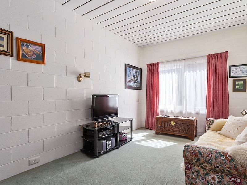 2 Kunama Drive, Kingston Beach TAS 7050