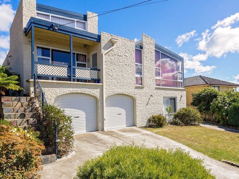 2 Kunama Drive, Kingston Beach TAS 7050
