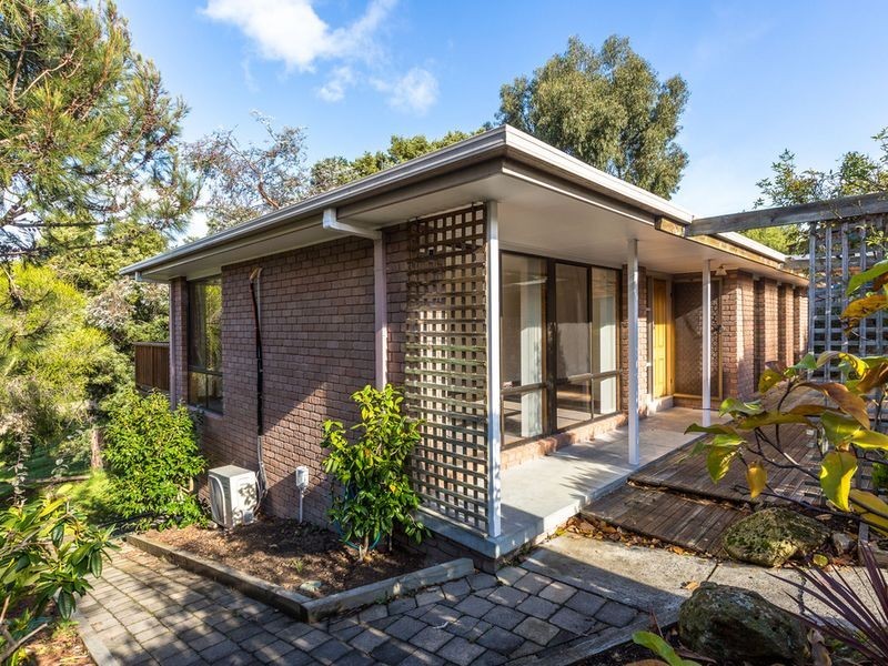 18 Mirramar Park, Blackmans Bay TAS 7052