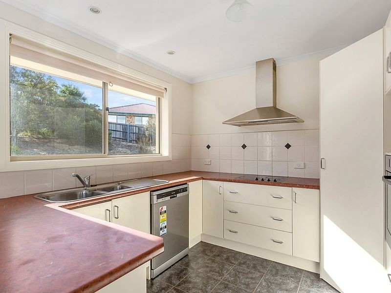 23 Fairview Drive, Kingston TAS 7050