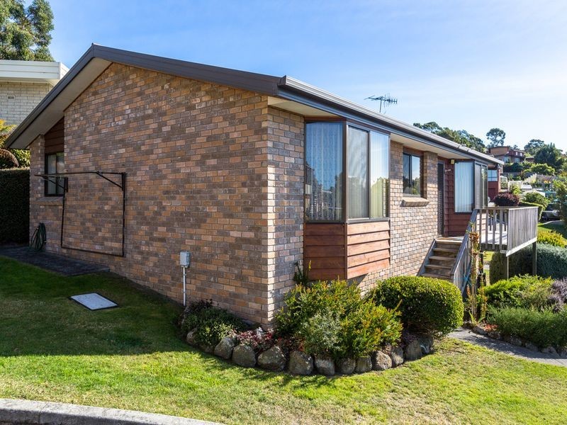 1/35 Diamond Drive, Blackmans Bay TAS 7052