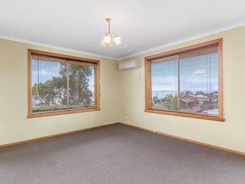 2/49 Kunama Drive, Kingston Beach TAS 7050
