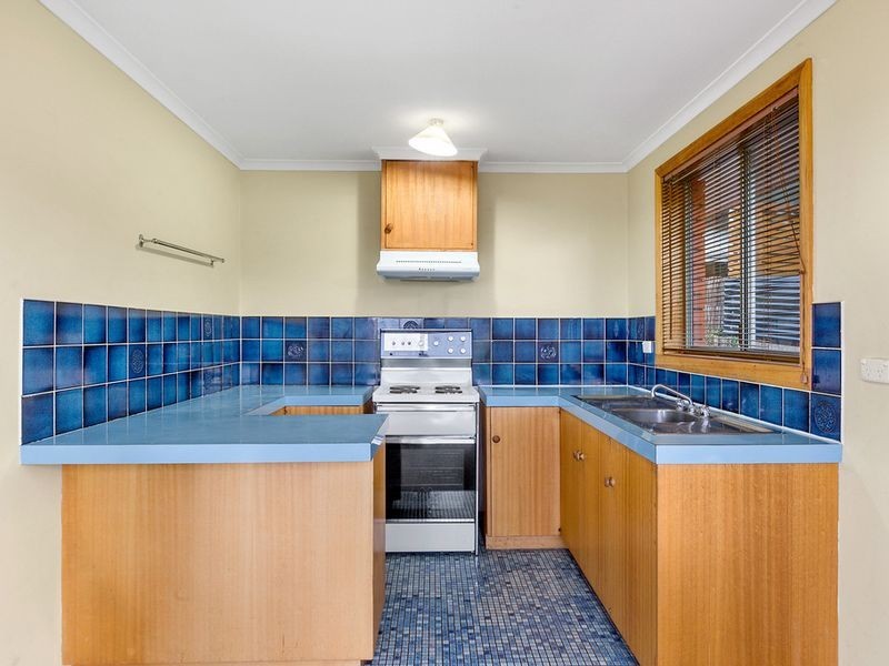 2/49 Kunama Drive, Kingston Beach TAS 7050