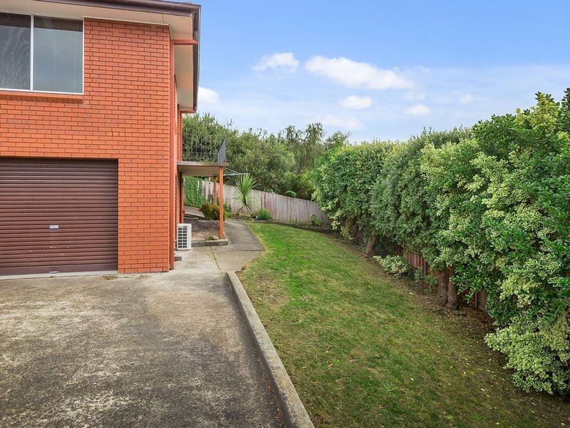 2/49 Kunama Drive, Kingston Beach TAS 7050