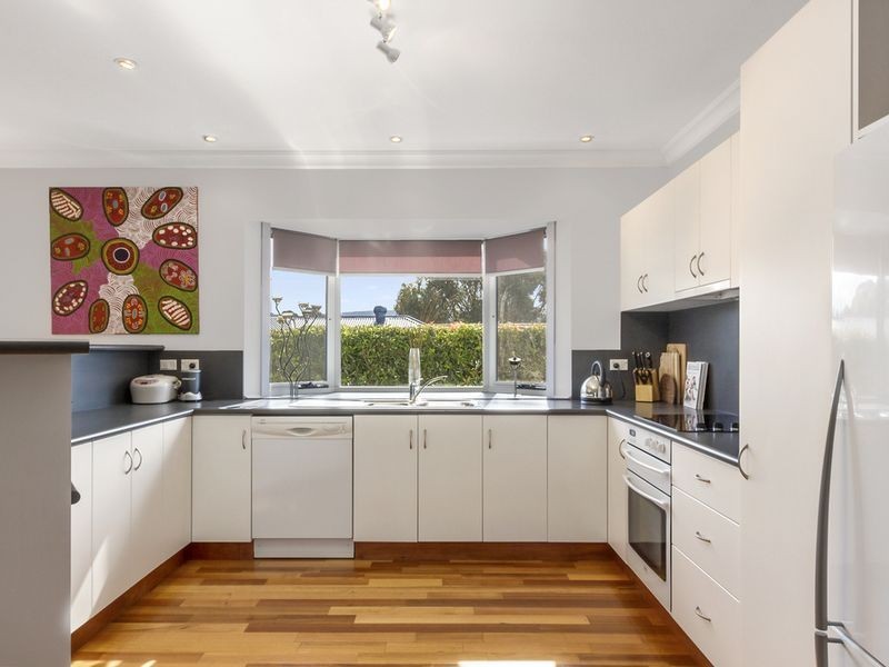 2/6-8 Greenhill Drive, Kingston TAS 7050