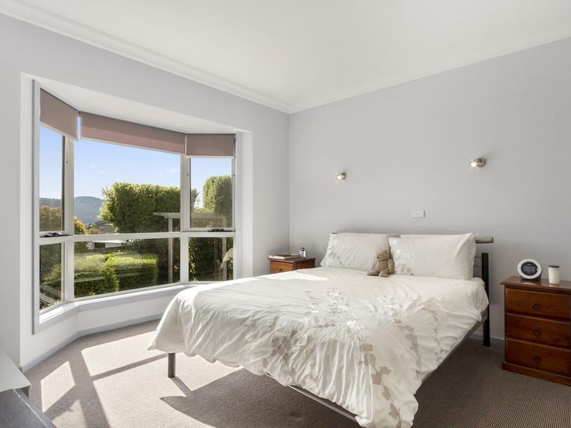 2/6-8 Greenhill Drive, Kingston TAS 7050