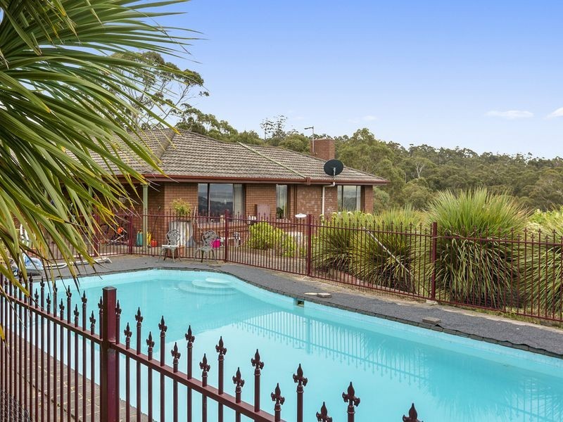 123 Cades Drive, Kingston TAS 7050