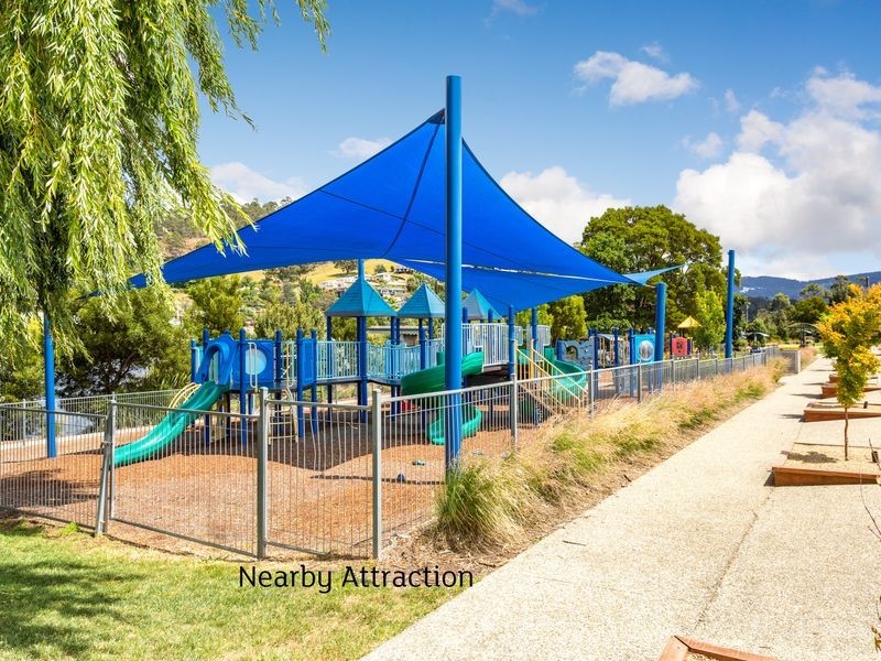 2/15 Acacia Street, Huonville TAS 7109