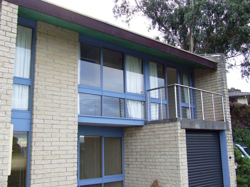 1/1 Tanina Street, Kingston Beach TAS 7050