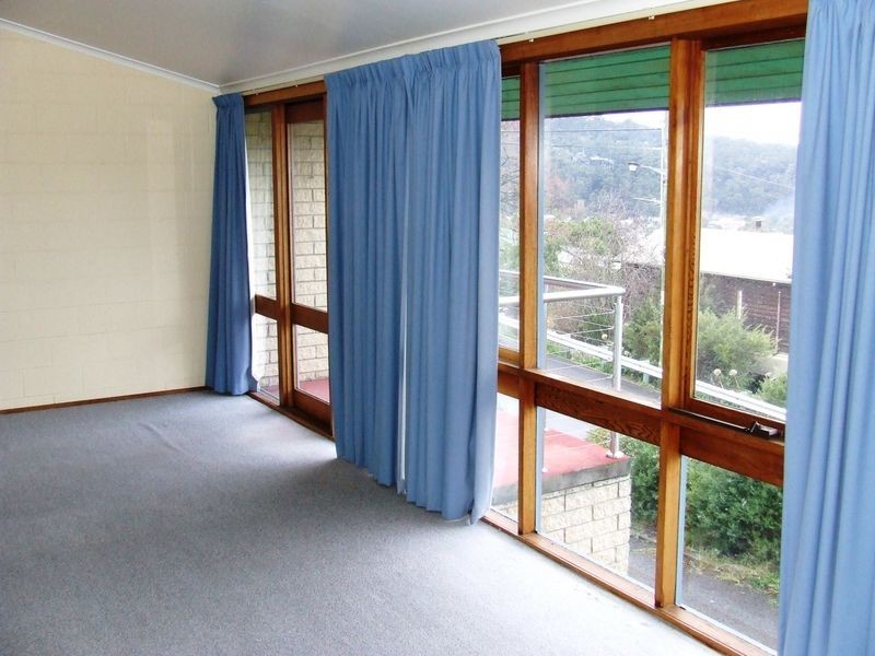 1/1 Tanina Street, Kingston Beach TAS 7050