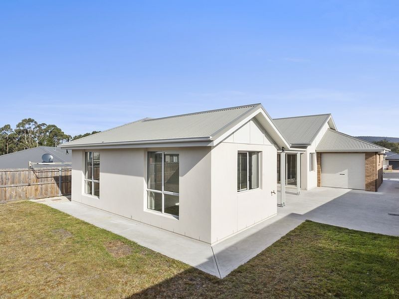 12 Kitty Way, Kingston TAS 7050