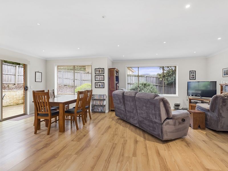 2/2 Tonic Hill Court, Kingston TAS 7050