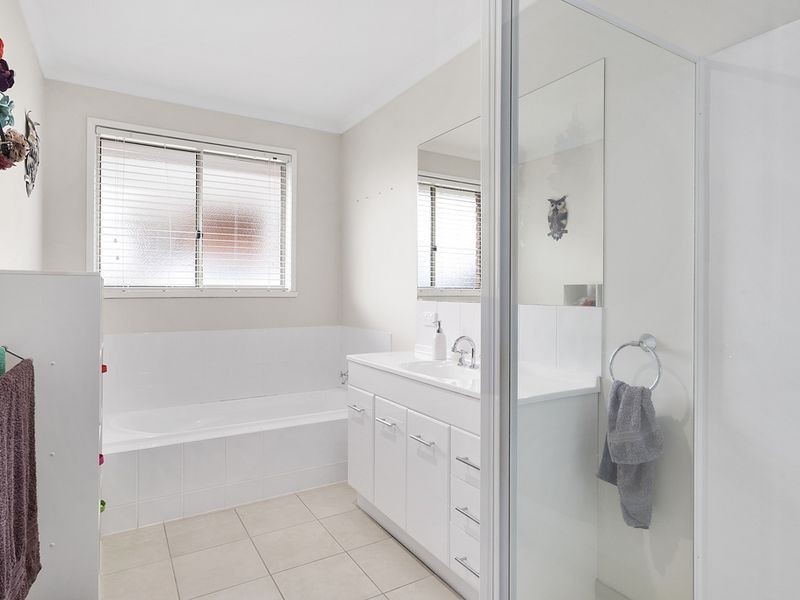 2/2 Tonic Hill Court, Kingston TAS 7050