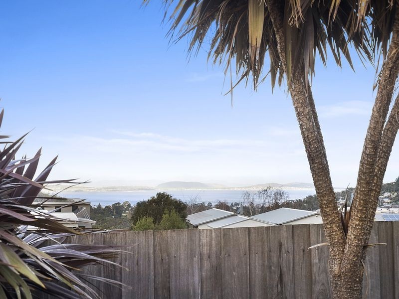 2/2 Tonic Hill Court, Kingston TAS 7050