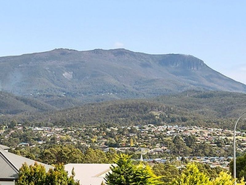 25 Fairview Drive, Kingston TAS 7050