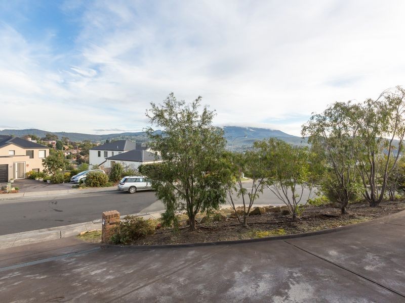 25 Fairview Drive, Kingston TAS 7050
