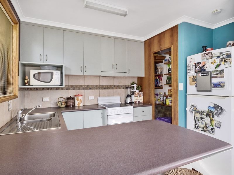 2/28 Mount Royal Road, Kingston Beach TAS 7050