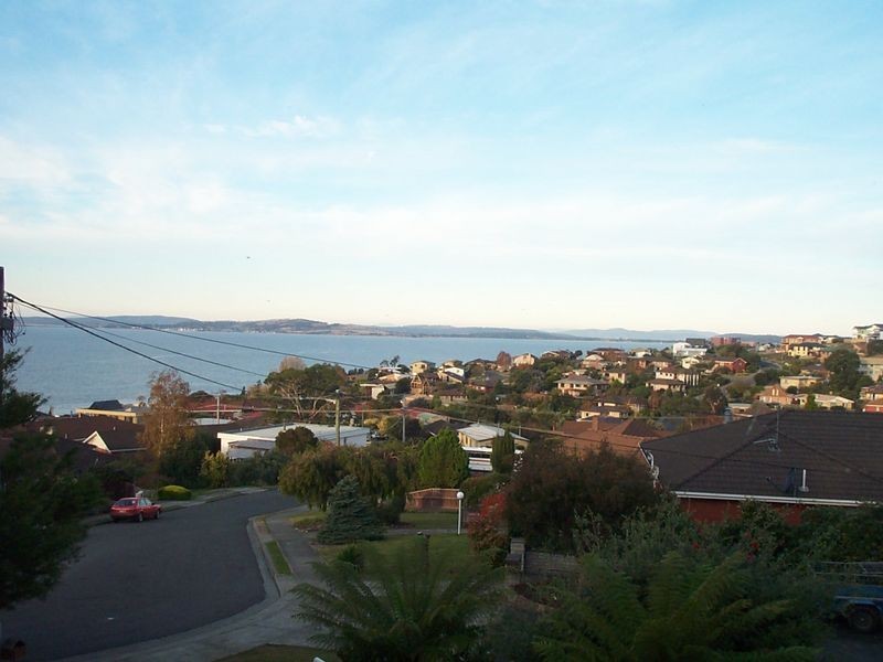 1/11 Kulgoa Place, Blackmans Bay TAS 7052