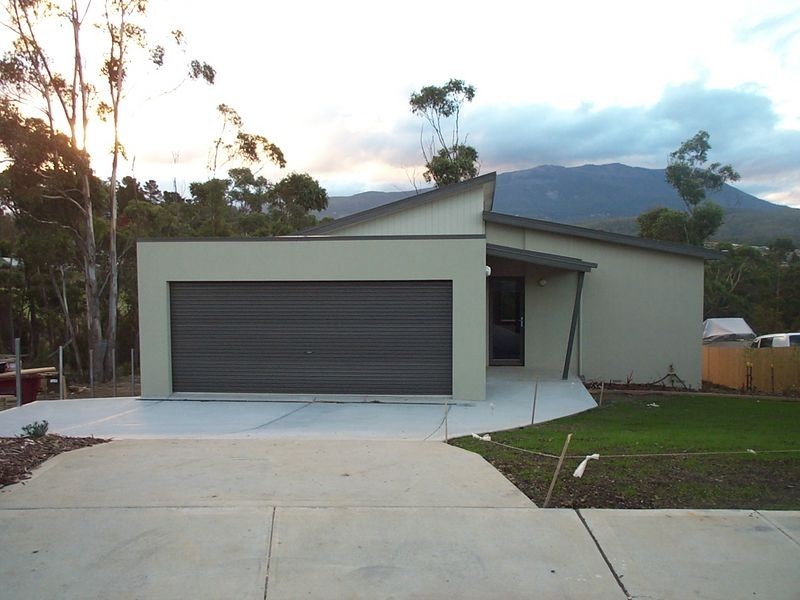 7 Olive Place, Kingston TAS 7050