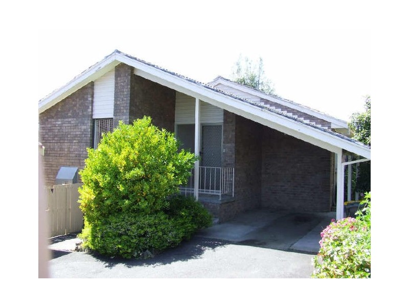 2/1 Courtleigh Place, Blackmans Bay TAS 7052