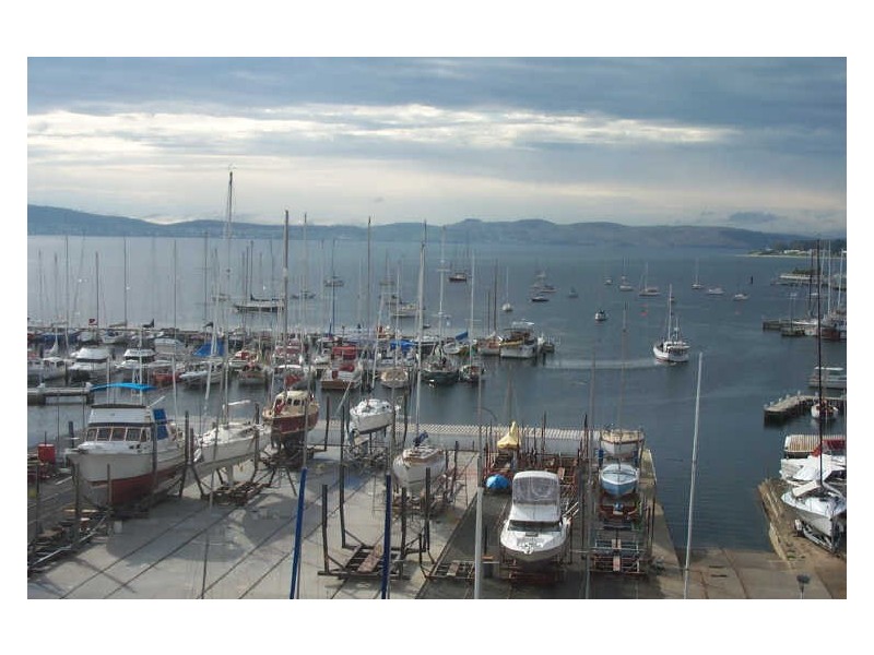 6/52 Marieville Esplanade, Sandy Bay TAS 7005