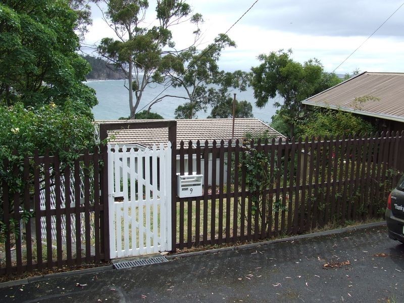 9 James Avenue, Kingston Beach TAS 7050