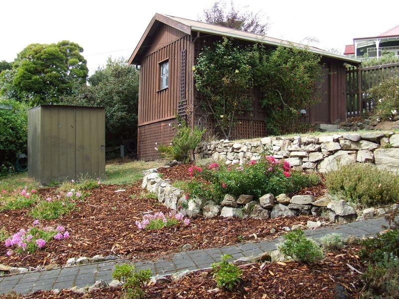 9 James Avenue, Kingston Beach TAS 7050