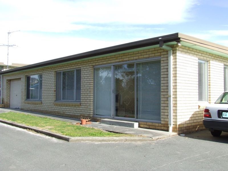 1/1 Pearsall Avenue, Blackmans Bay TAS 7052